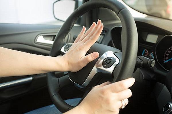Kiểm tra và xử lý vấn đề kèn xe